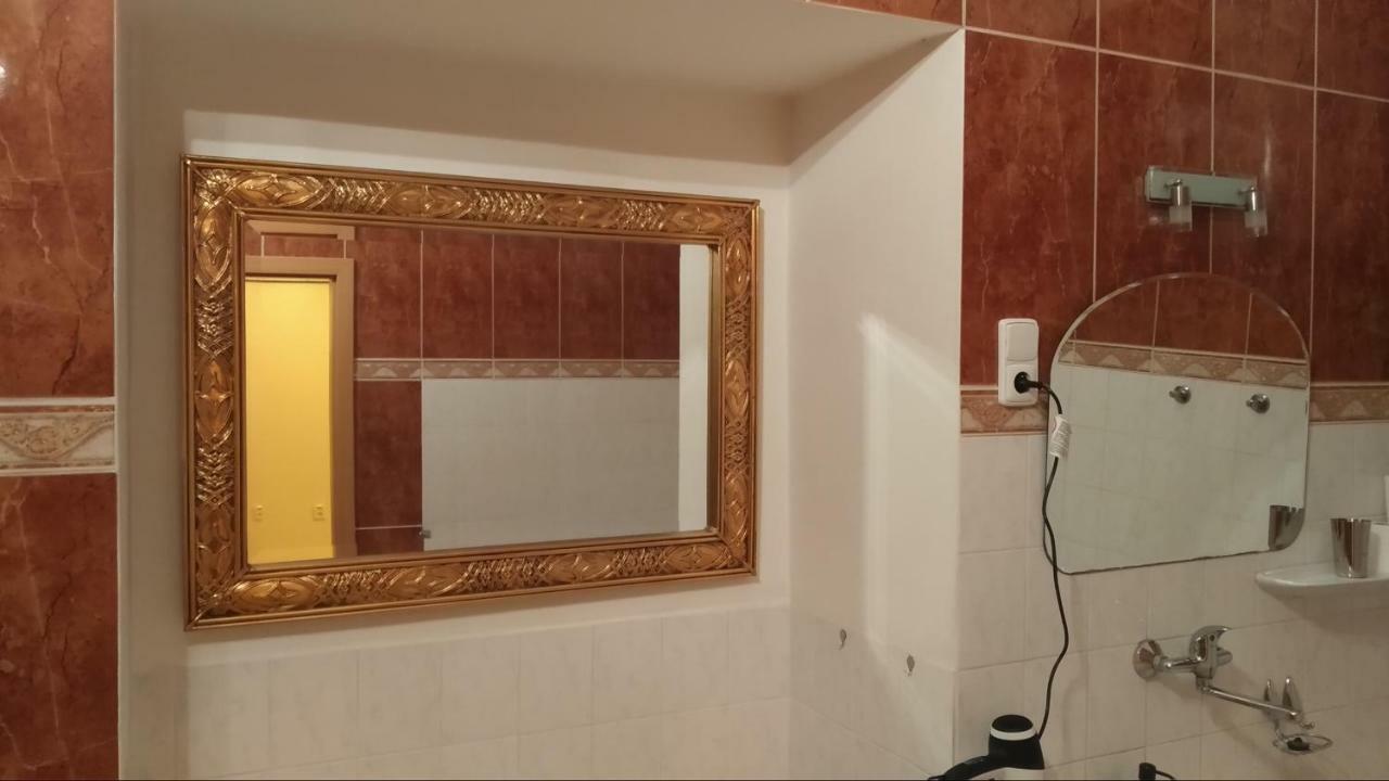 Ruzova Spot Apartmán *